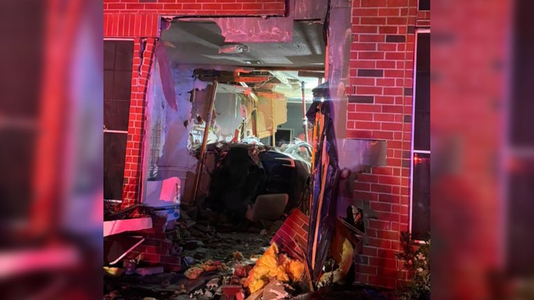 Tesla In Autopilot Mode Crashes Into Texas Home Killing 76 Year Old