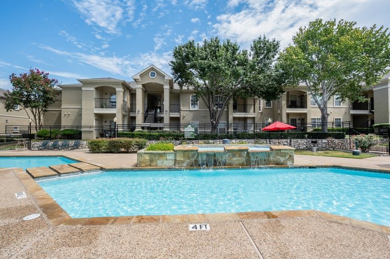 The Lodge At Lost Pines Apartments