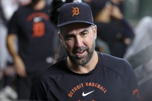 Tigers Verlander Injures Hamstring