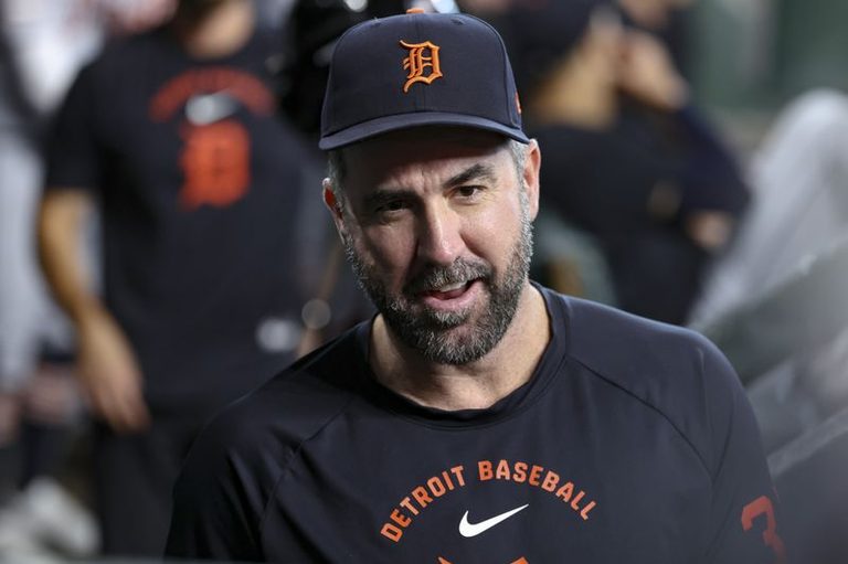 Tigers Verlander Injures Hamstring