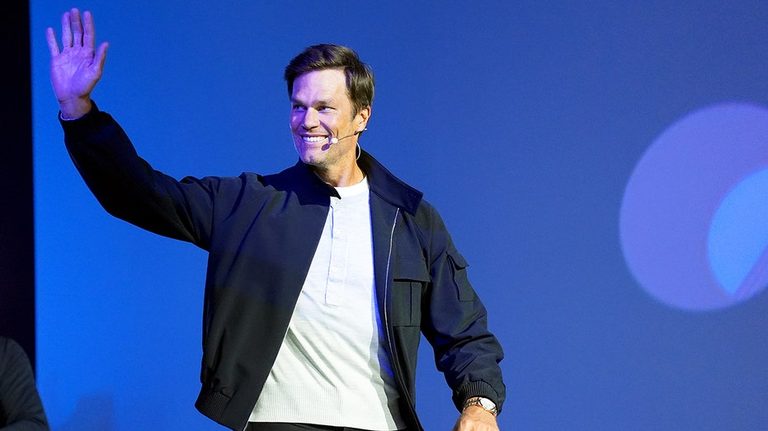 Tom Brady Attends Son S Graduation
