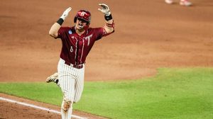 Troy S Jabe Boroff Leads Trojans To Brink Of College World Series