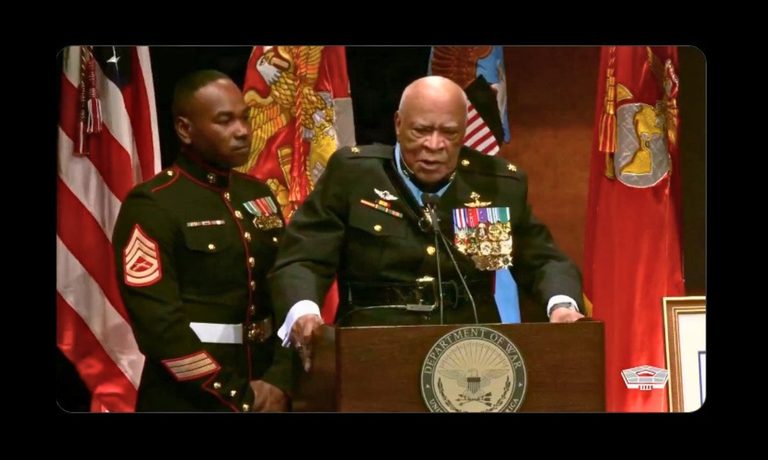 Trump Awards Medal Of Honor