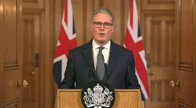 Trump Claims Uk Prime Minister Will Resign
