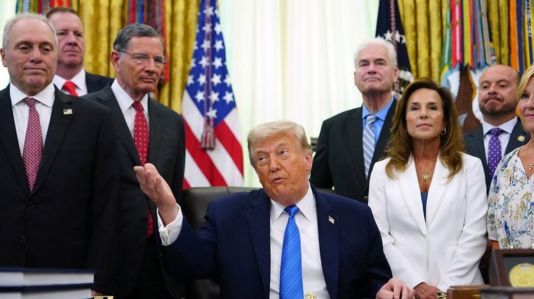 Trump Concession Revives Fisa Spy Powers Deal
