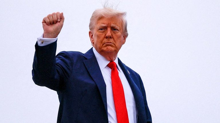 Trump Endorses Both Candidates In Sc Gop Runoff