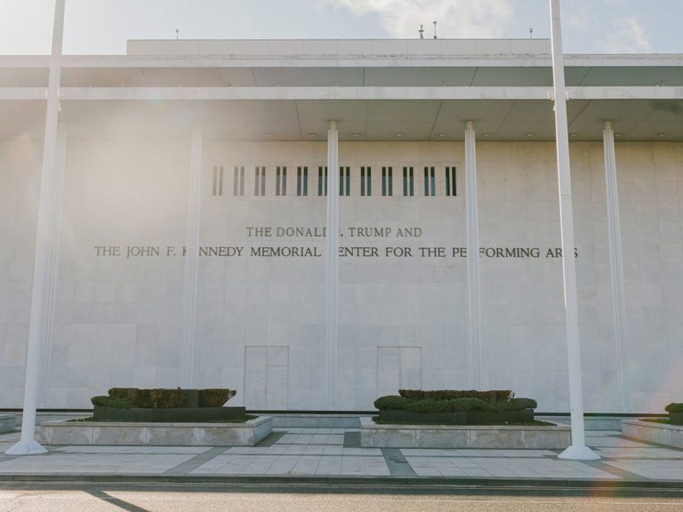 Trump S Name Removed From Kennedy Center Branding