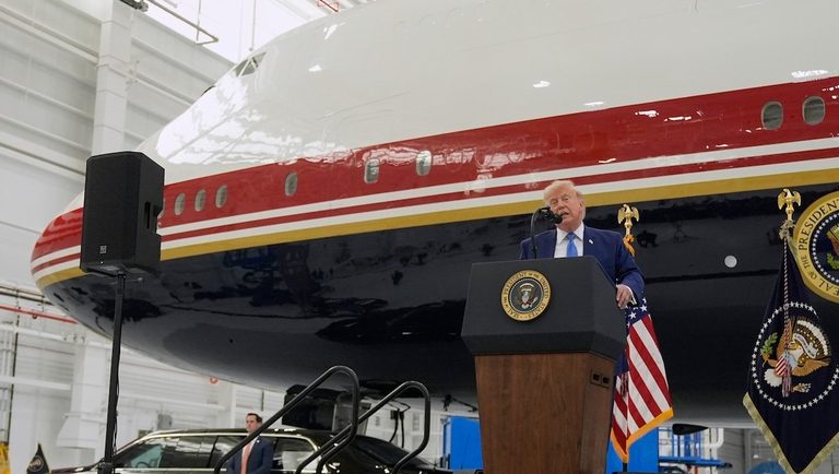 Trump Unveils New Air Force One