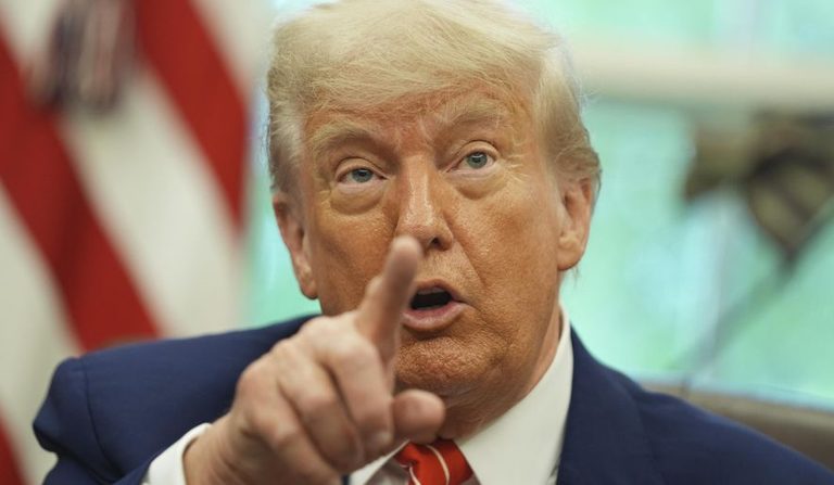 Trump Warns Of Federal Intervention In D C Mayoral Election