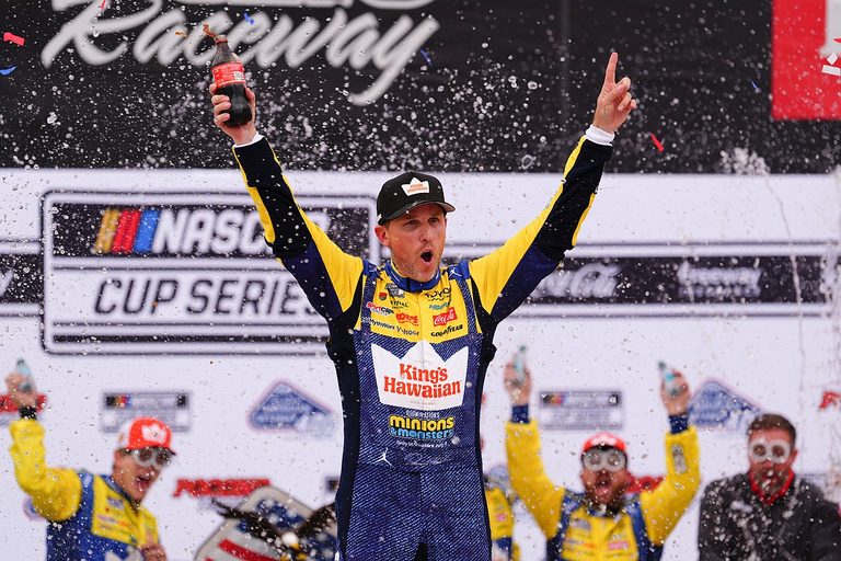 Ty Dillon Faces Denny Hamlin In Nascar In Season Challenge