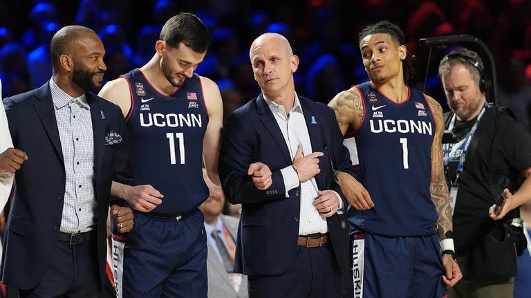 Uconn Coach Floats White House Game