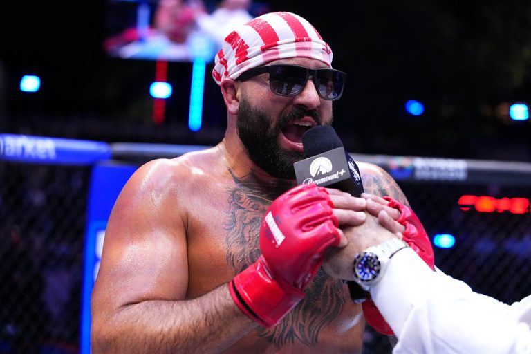 Ufc Fighter Sparks Controversy With Comment On Michelle Obama