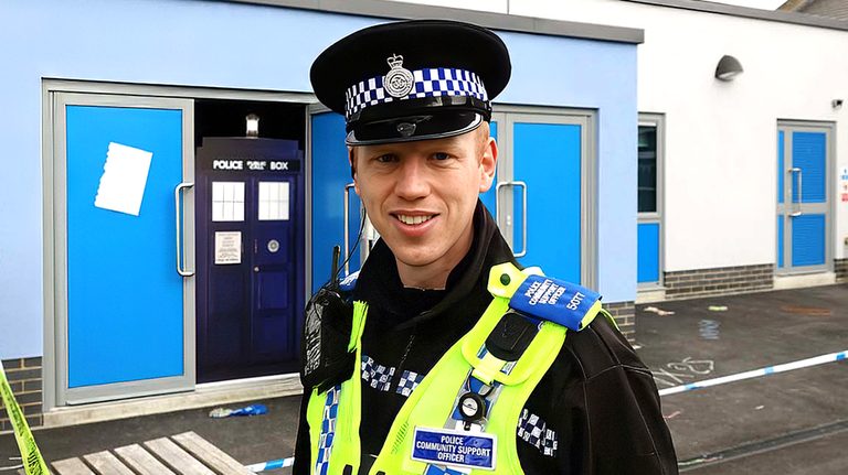 Uk Christian Cop Wins Settlement