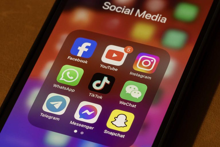 Uk To Ban Under 16S From Social Media