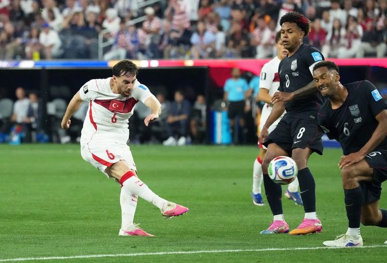 Us Falls To Turkey 3 2 In World Cup Match
