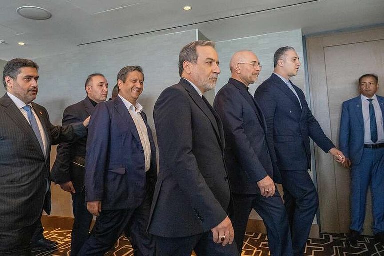 Us Iran Negotiate