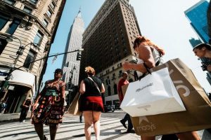 Us Retail Sales Rise 0 9 In May
