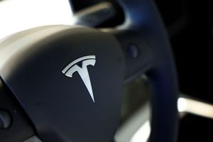 Us Safety Agency Ends Probe Into Tesla Evs