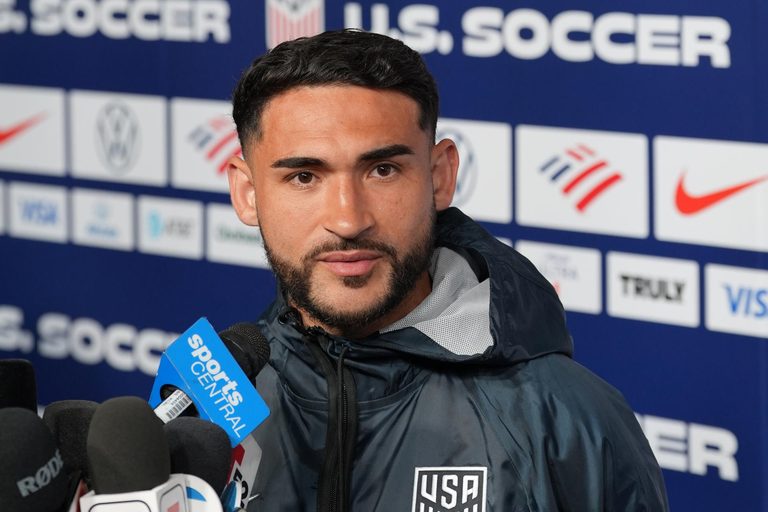 Us Soccer Star Cristian Roldan Plays Near Hometown
