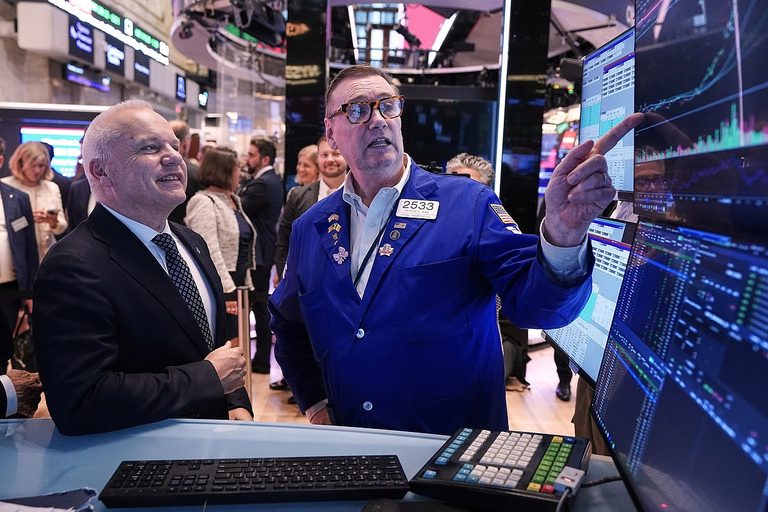 Us Stocks Mixed