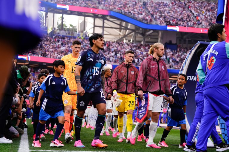 Usmnt Faces Australia In World Cup Match