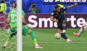 Usmnt Leads Turkey 1 0 In World Cup