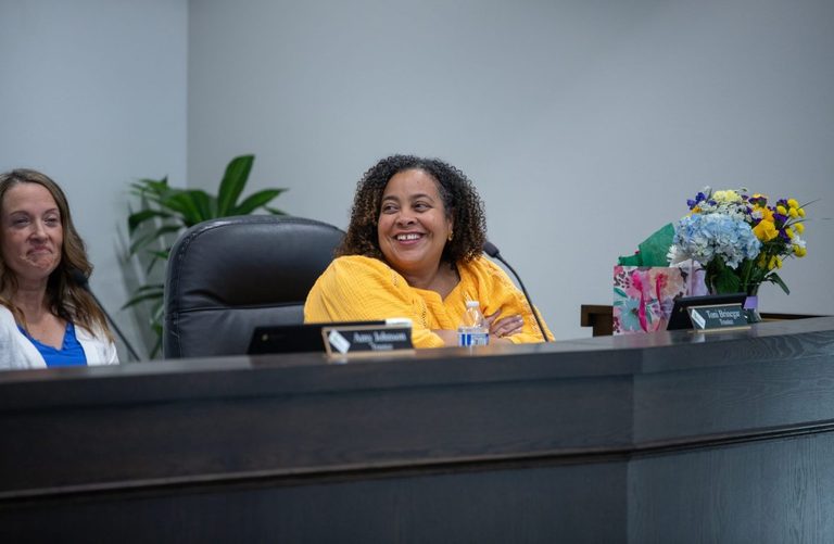 Vallivue Trustee Resigns Amid Superintendent Pay Raise