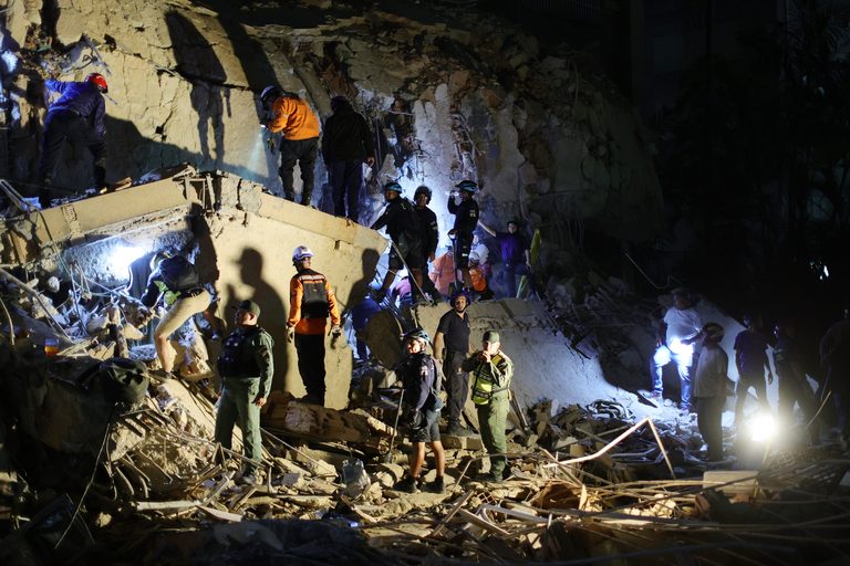 Venezuela Quakes Kill 164