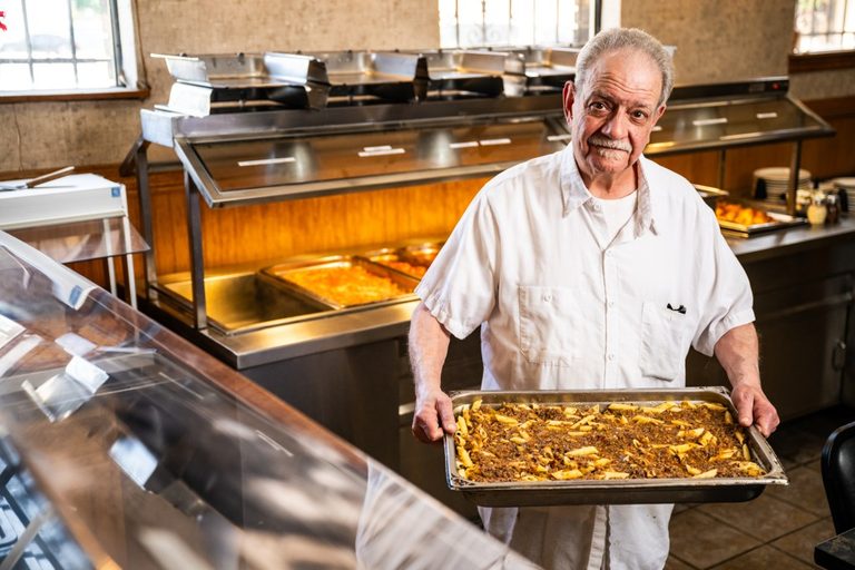 Vince S Restaurant Gains Social Media Fame With Old School Charm