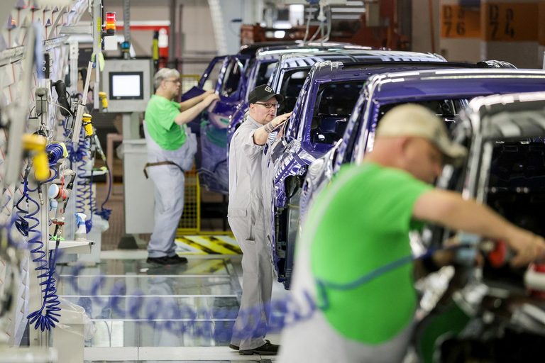 Volkswagen To Cut 100 000 Jobs