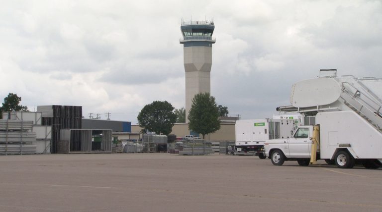 Volunteers Prepare For Eaa Airventure 2026