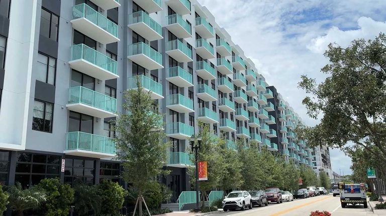 West Palm Beach S Northwood Village Gets Workforce Housing