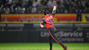 White Sox Demolish Royals 22 1