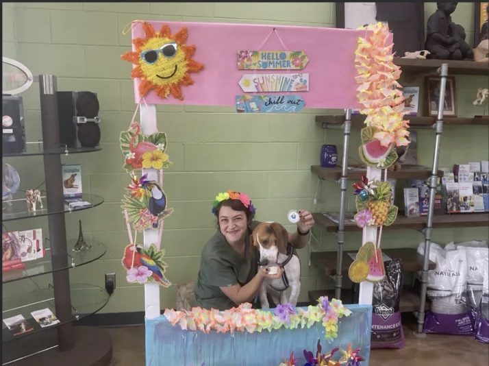Wycliff Animal Clinic Hosts Free Vaccine Day