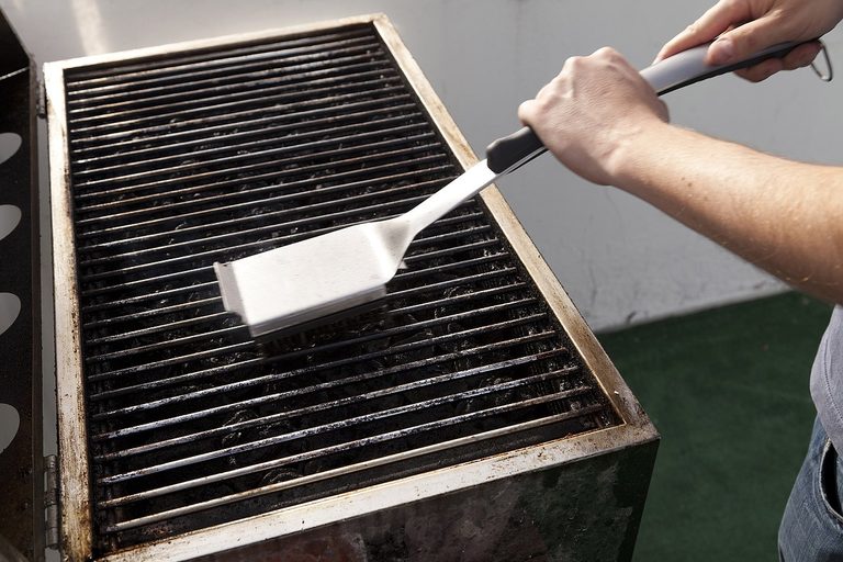 1 7M Grill Brushes Recalled