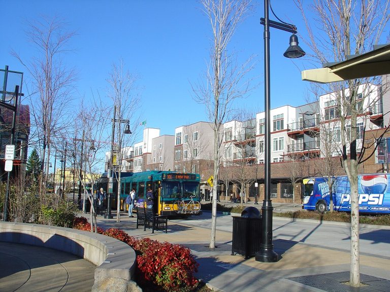 Renton's Summer Sundays Shine with R-ALL Multicultural Festival at Legacy Square