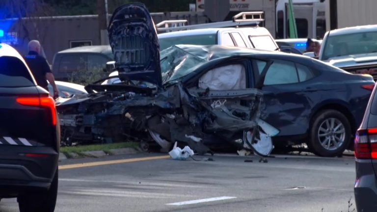 2 Killed In Crash On Route 6