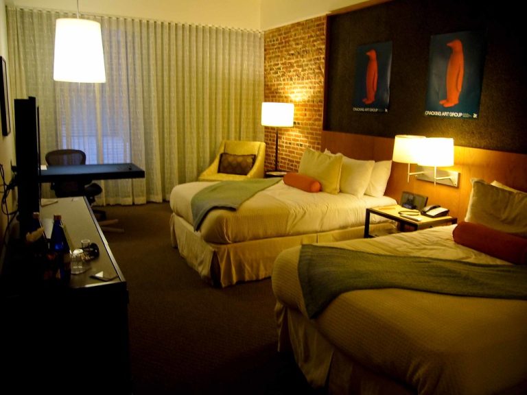 21c Museum Hotel Louisville — Louisville