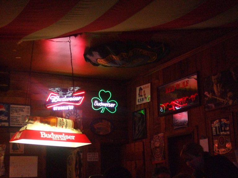 Dive Bar Seattle — Seattle