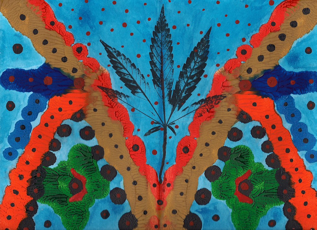 Oregon Country Fair Dazzles in Pictures, and Eugene Glassblower's Art Shines On