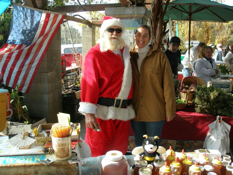 Vineyard Farmers Market — Fresno