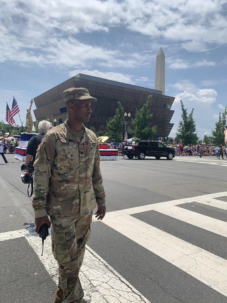 D.C. Rides a Wave of Fourth of July Tourism, Boosting Economic Optimism