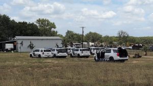 7 Detained At Suspected Chop Shop In Von Ormy