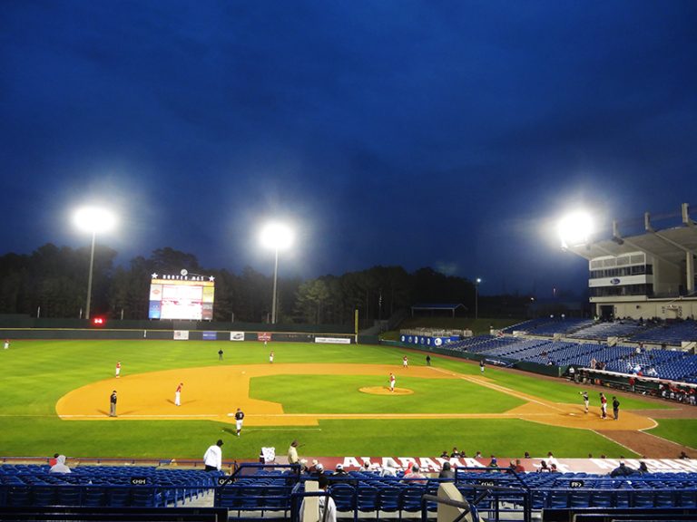 Hoover Metropolitan Stadium — Hoover