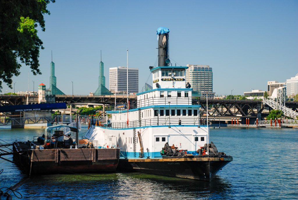 Tom McCall Waterfront Park — Portland