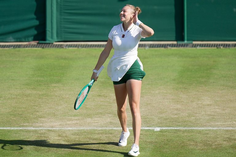 Anisimova Advances At Wimbledon