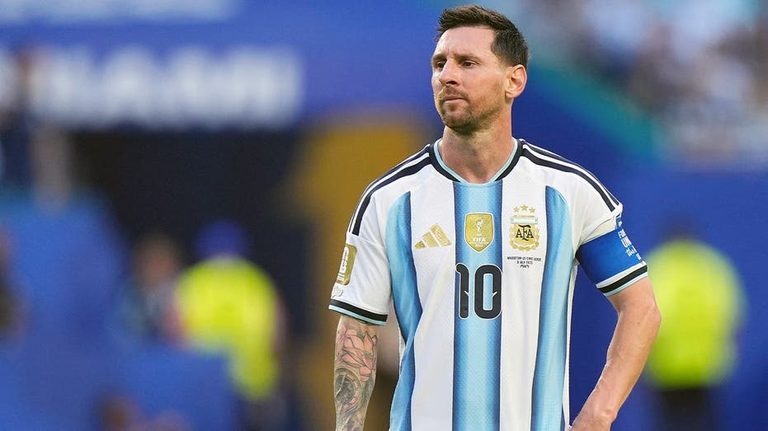 Argentina Advances In World Cup
