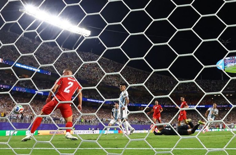 Argentina Advances To World Cup Semis