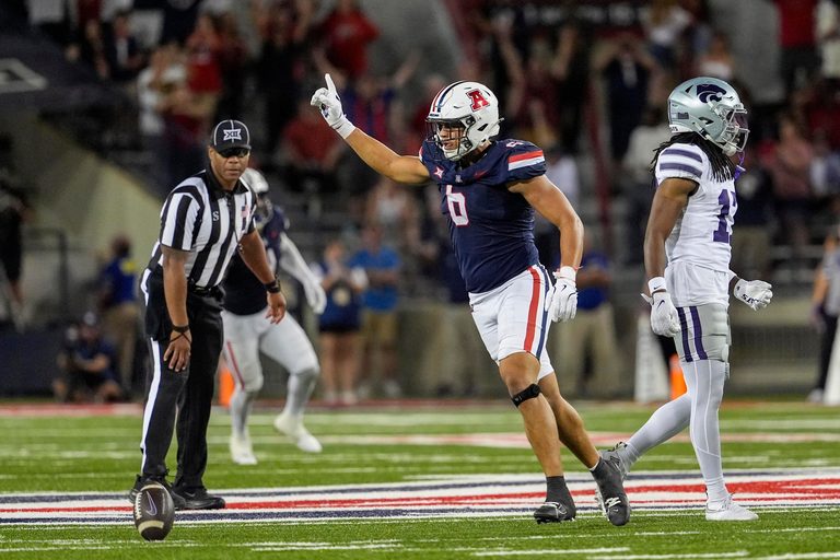Arizona Linebacker Taye Brown
