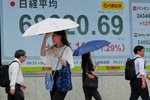 Asian Markets Fall